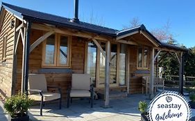 Gate House Lodge On A Working Farm Inc Ev Charger